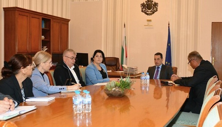 До края на деня трябва да има план за реорганизация при влаковете от гари София и София-Север До края на деня трябва да има план за реорганизация при влаковете от гари София и София-Север