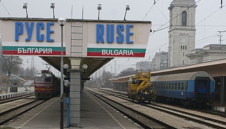 От днес влизат в сила новите цени за пътуване с влак, като увеличението е средно с 20%