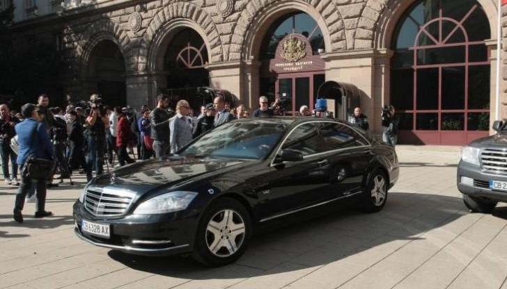 Службата за охрана опроверга информация, че Румен Радев е претърпял катастрофа с тяхна кола Службата за охрана опроверга информация, че Румен Радев е претърпял катастрофа с тяхна кола