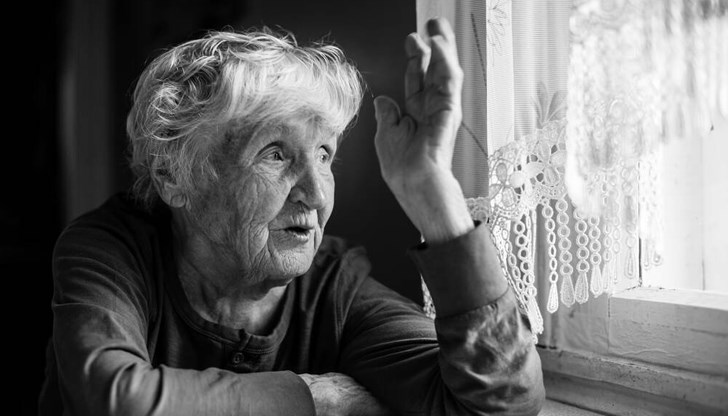 С увеличението на пенсията ще си купя една кофичка кисело мляко повече, заяви Мария Маринова / снимката е илюстративна /