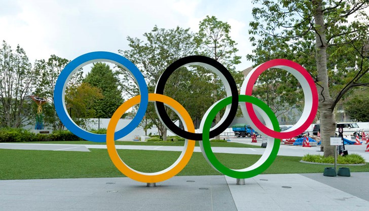 Той е трябвало да проведе атака на стадион "Жофроа Гишар" в Сент Етиен по време на футболни мачове Той е трябвало да проведе атака на стадион "Жофроа Гишар" в Сент Етиен по време на футболни мачове