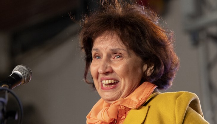 ВМРО-ДПМНЕ пък води убедително на парламентарните избори ВМРО-ДПМНЕ пък води убедително на парламентарните избори