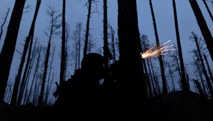 Системите за противовъздушна отбрана са включени за отблъскване на атаката