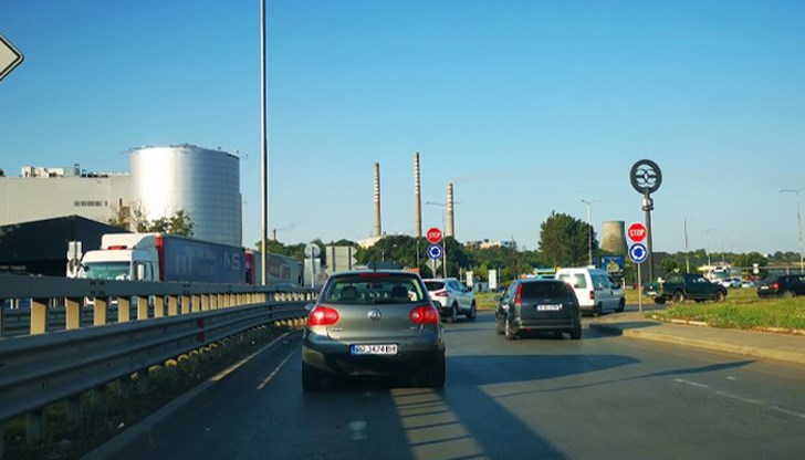 През последните 24 часа през ГКПП - Гюргево са влезли близо 65 000 души През последните 24 часа през ГКПП - Гюргево са влезли близо 65 000 души