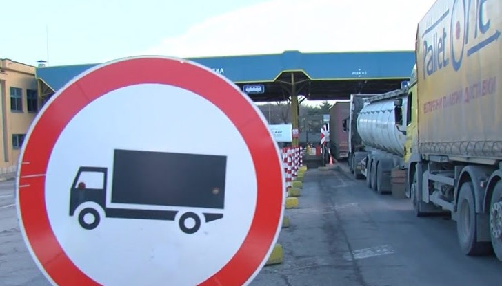 До 31 май се извършва авариен ремонт на моста над река Дунав между Русе и Гюргево До 31 май се извършва авариен ремонт на моста над река Дунав между Русе и Гюргево