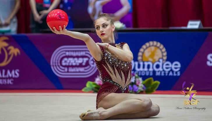 От треньорския екип са решили гимнастичката да си вземе почивка От треньорския екип са решили гимнастичката да си вземе почивка