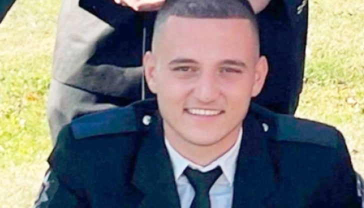 Травмите на Петър Златинов са многобройни, 33 дни не може да си отвори устата Травмите на Петър Златинов са многобройни, 33 дни не може да си отвори устата