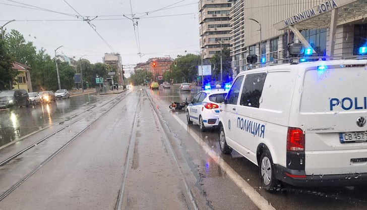 Инцидентът е станал около 17:30 часа на бул "Витоша"