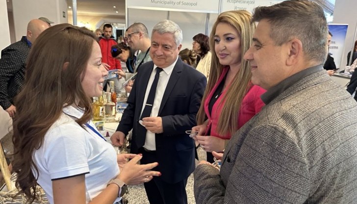 Заместник-кметът откри официално изложението "Уикенд туризъм"