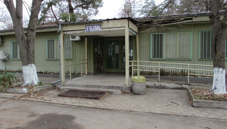 Проблемът е основно в общинските здравни заведения Проблемът е основно в общинските здравни заведения