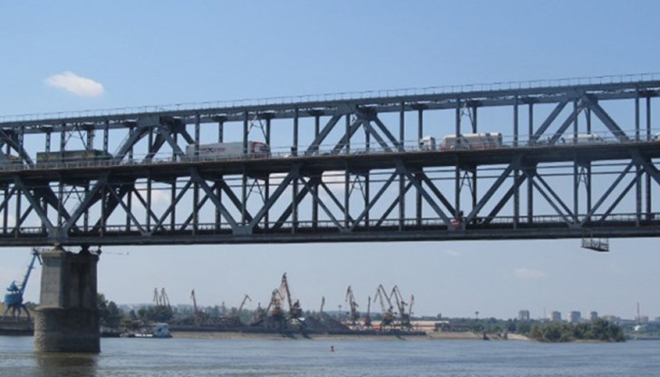 До 31 май се извършва авариен ремонт на моста над река Дунав между Русе и Гюргево