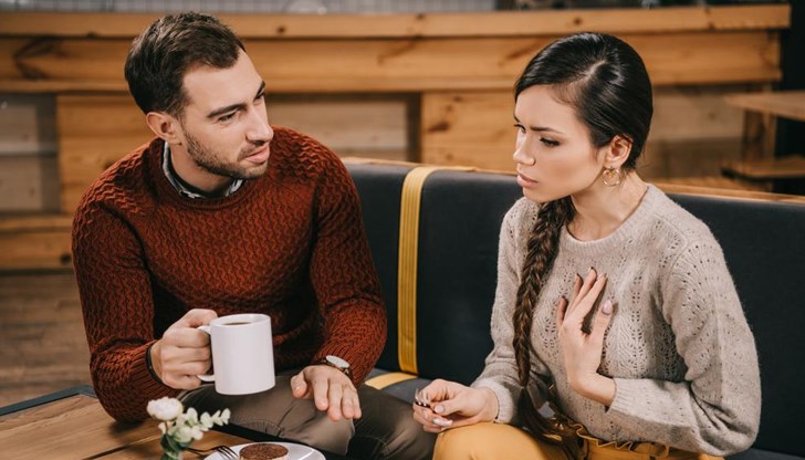 Алгоритъмът работи, като изследва височината на гласа, темпото на говорене и енергията в речта