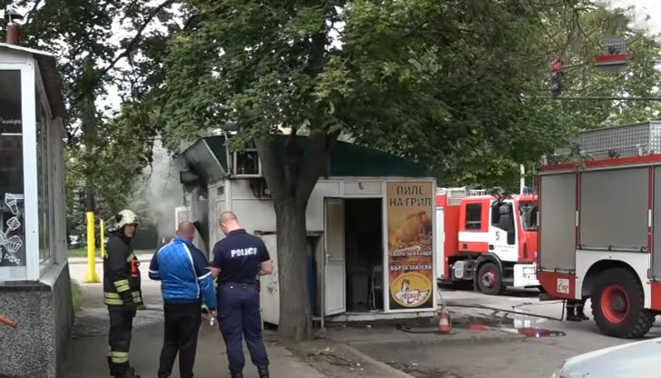 Сигнал за пожар в будка за печене на пилета в квартал „Цветница“ Сигнал за пожар в будка за печене на пилета в квартал „Цветница“