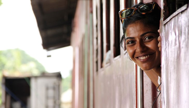 Филмът е сниман в Непал и Индия, а композитор е Петър Дундаков