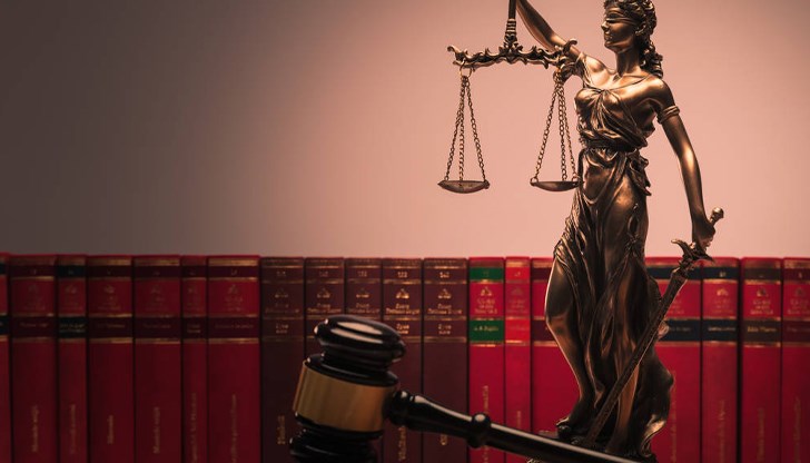 26-годишната жена е била санкционирана за държане на наркотици и по друго дело