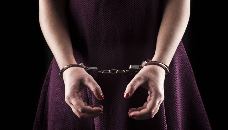 43-годишната жена е причинила прободна рана на съпруга си с ръжен 43-годишната жена е причинила прободна рана на съпруга си с ръжен