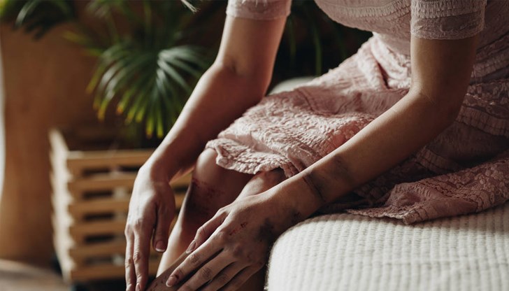 Обвиняемият е пребил жената, с която живее Обвиняемият е пребил жената, с която живее