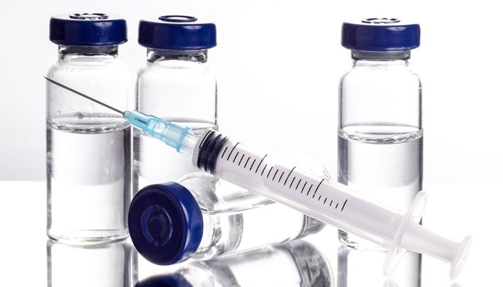 Важно е да се уточни точно кой има нужда да бъде ваксиниран, а не всички да го правят, посочи д-р Станимир Качешмаров Важно е да се уточни точно кой има нужда да бъде ваксиниран, а не всички да го правят, посочи д-р Станимир Качешмаров