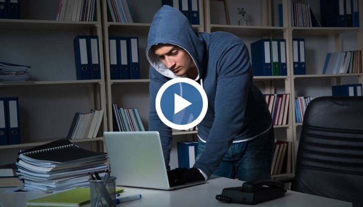 Хакери пращат фалшиви SMS-и, за да крадат лични данни и дебитни карти