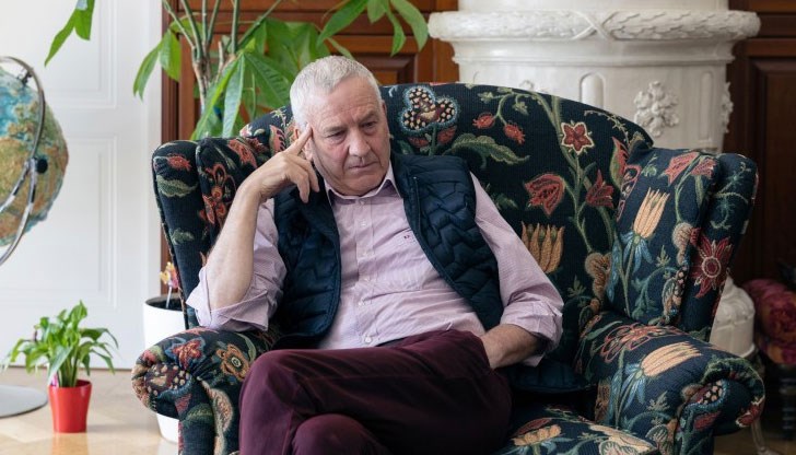 Критикът на руския президент не можеше да направи нищо от дома си в покрайнините на Виена, докато руският президент Владимир Путин се опитваше да завладее автокъщата, която той е основал и изградил Критикът на руския президент не можеше да направи нищо от дома си в покрайнините на Виена, докато руският президент Владимир Путин се опитваше да завладее автокъщата, която той е основал и изградил