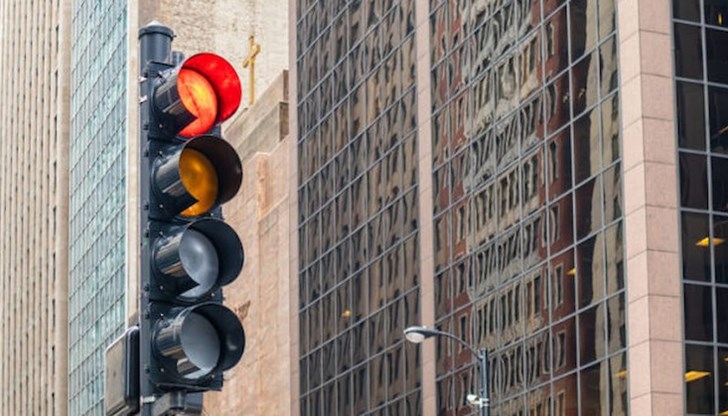 Предлагат да се добави четвърта светлина, която да се отнася само за автономните превозни средства