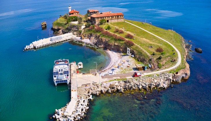 Програмата се измества за 6 май Програмата се измества за 6 май