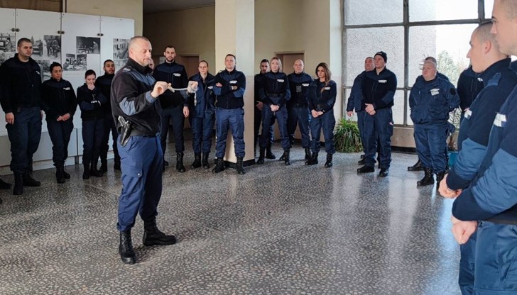 МВР отваря вратите си за кандидати със затлъстяване и лека форма на далтонизъм МВР отваря вратите си за кандидати със затлъстяване и лека форма на далтонизъм