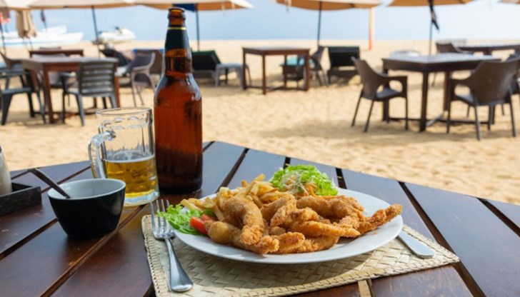 Ясно ли е колко ще ни струва сянката и по-скъпо ли ще плащаме в плажните барове? Ясно ли е колко ще ни струва сянката и по-скъпо ли ще плащаме в плажните барове?