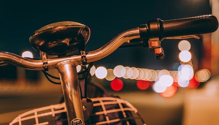 Мъжът се прибирал от работа Мъжът се прибирал от работа