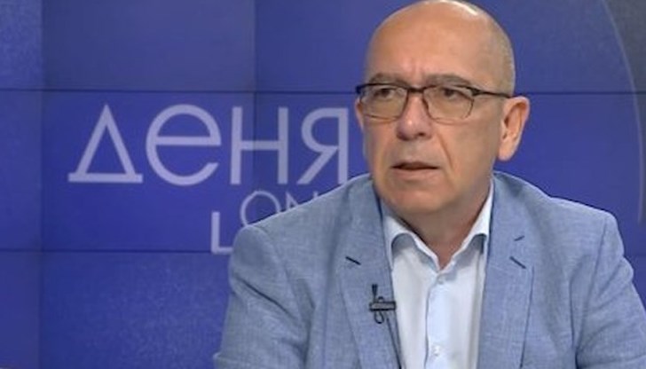 Темата коментира бившият здравен министър д-р Стефан Константинов Темата коментира бившият здравен министър д-р Стефан Константинов