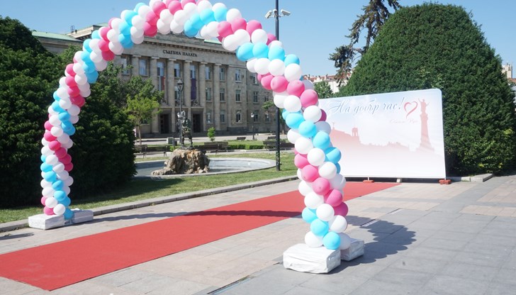 Украсата ще бъде поставена в близост до Паметника на Свободата