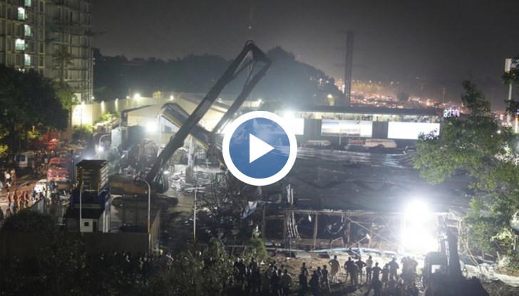 Съоръжението в Мумбай е ранило 59 души след като е паднало