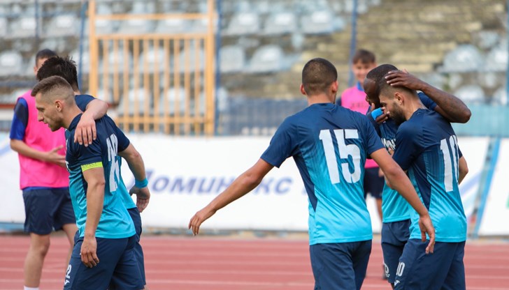 “Драконите” са на 12-а позиция