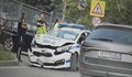 Лек автомобил се сблъска челно в полицейска кола в София