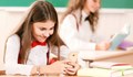 Два режима за ползването на телефоните в училище