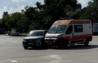 Линейка и кола се сблъскаха в София