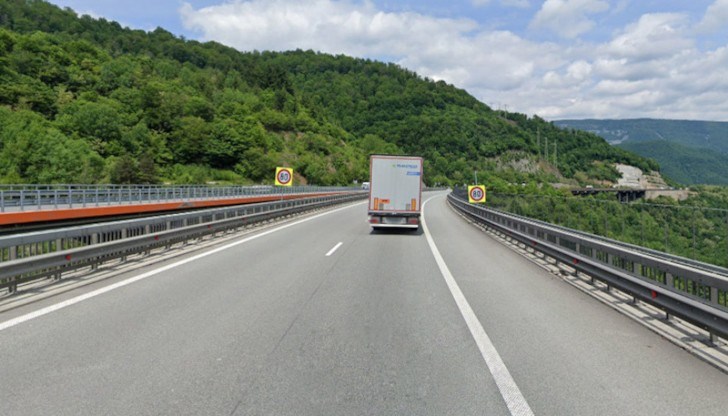 Ремонтни дейности на магистрала "Хемус" ще ограничат движението Ремонтни дейности на магистрала "Хемус" ще ограничат движението