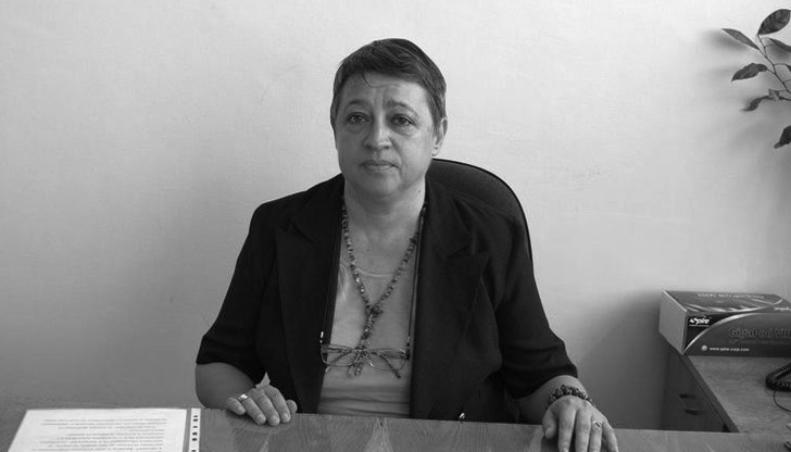 Тя бе любим преподавател на много студенти от Пловдивския университет