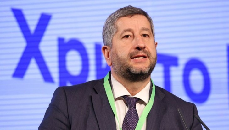 Тежката изборна загуба изисква сериозно и задълбочено усилие за промяна и надграждане на работата на коалицията, се казва в решението Тежката изборна загуба изисква сериозно и задълбочено усилие за промяна и надграждане на работата на коалицията, се казва в решението