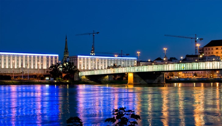 Реката излезе от коритото си край Линц, безопасността не е гарантирана, обявиха червен код Реката излезе от коритото си край Линц, безопасността не е гарантирана, обявиха червен код