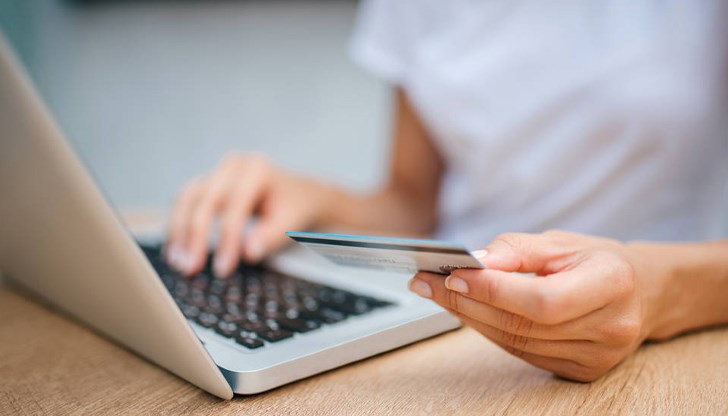 Понякога самите жертви предоставят данните си в интернет, подлъгани от различни измамни имейли Понякога самите жертви предоставят данните си в интернет, подлъгани от различни измамни имейли