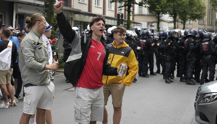 Съобщава се за тежко пострадал англичанин, както и за пострадал полицай Съобщава се за тежко пострадал англичанин, както и за пострадал полицай