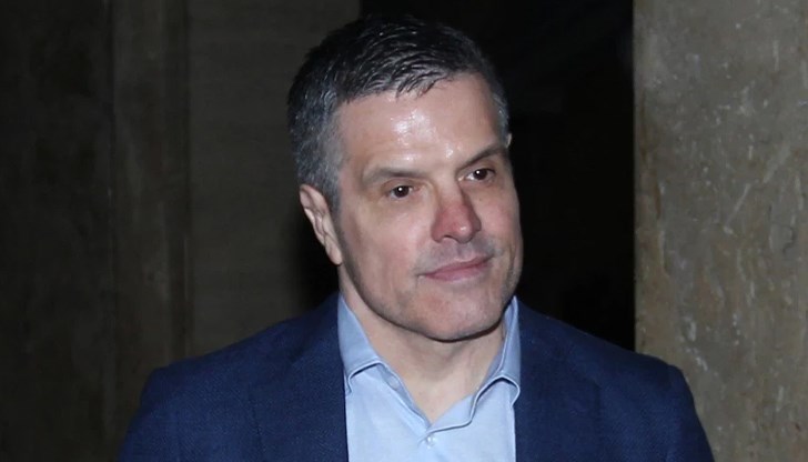 „Той знае много добре, че влезе ли в затвора ще бъде защитен и ще остане жив“, смята криминалистът Иван Савов