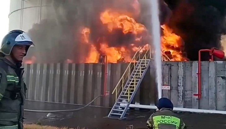 Складовете в руската Ростовска област са атакувани рано тази сутрин Складовете в руската Ростовска област са атакувани рано тази сутрин