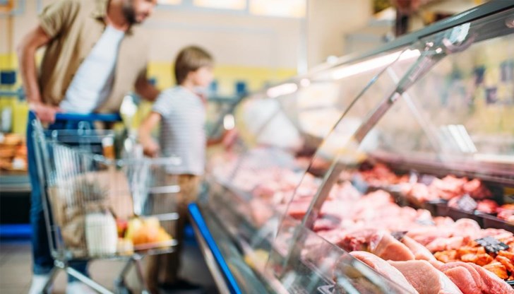 Голяма част отиват за сирене, свинско и хляб Голяма част отиват за сирене, свинско и хляб