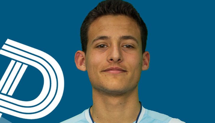 Съотборниците му от русенския футболен клуб му пожелаха успехи на терена Съотборниците му от русенския футболен клуб му пожелаха успехи на терена