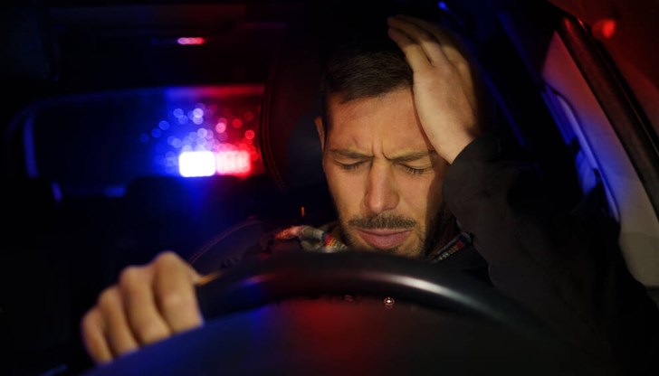 Младежът седнал зад волана след употреба на кокаин, опиати, метамфетамин и метадон Младежът седнал зад волана след употреба на кокаин, опиати, метамфетамин и метадон