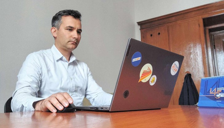 Депутатът алармира за проблеми, свързани с поставените ограничителни колчета Депутатът алармира за проблеми, свързани с поставените ограничителни колчета