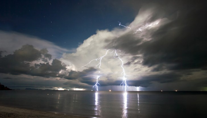 Пострадала е и майката на загиналото момиче Пострадала е и майката на загиналото момиче