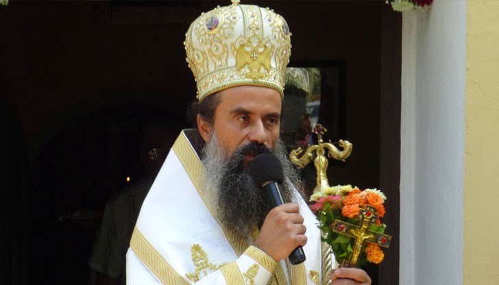 Даниил води с 69 гласа опонента си Даниил води с 69 гласа опонента си